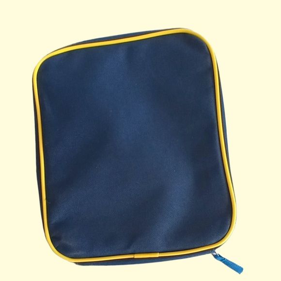 Used Finding Dory by Disney Pixar Lunch Box - Picture 3 of 6